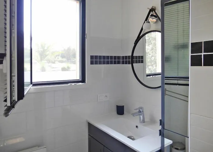 Feriehus In Normandy Near Sandy Beaches