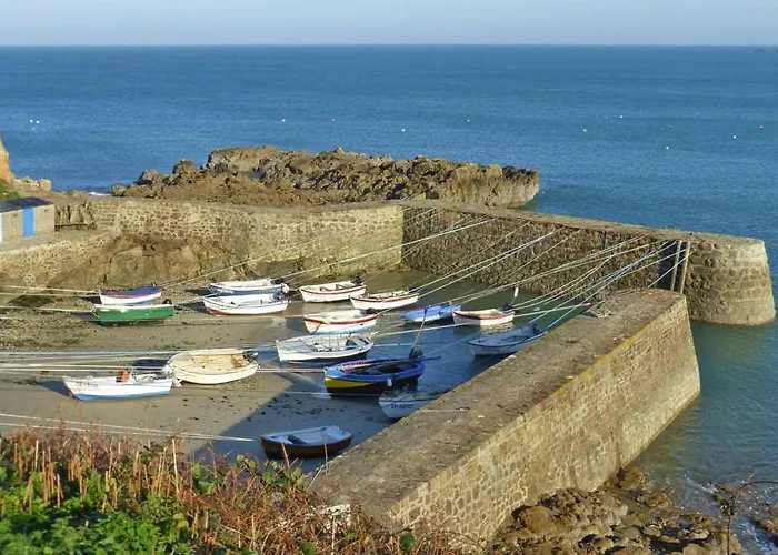 Feriehus In Normandy Near Sandy Beaches Neville-sur-Mer